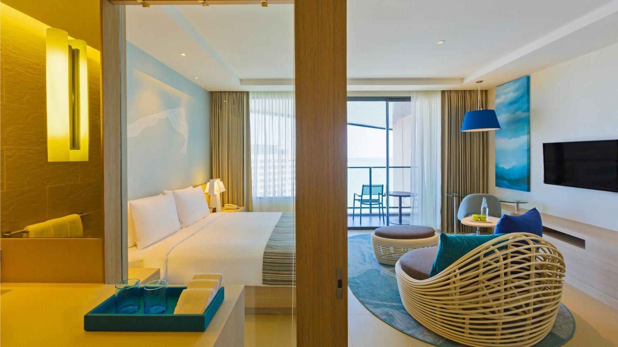 By Ihg 5*