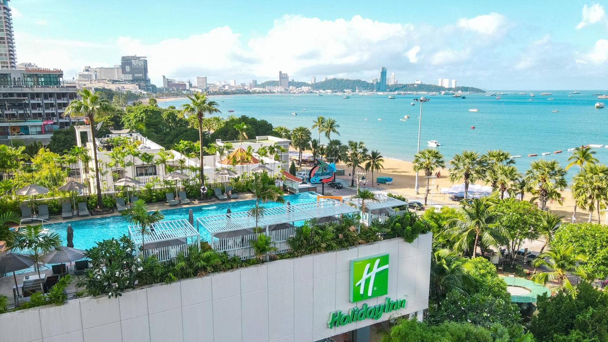 By Ihg 5*