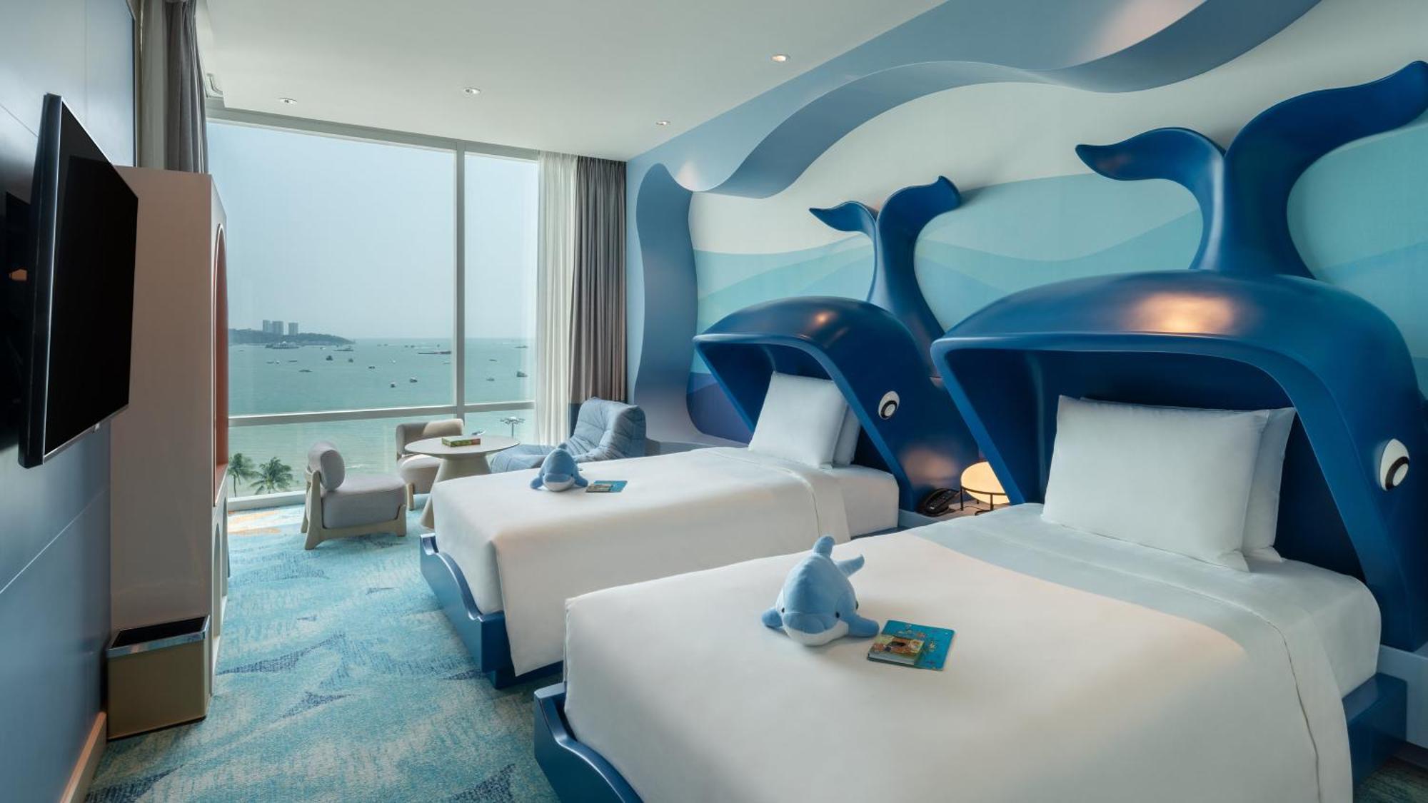 By Ihg 5*